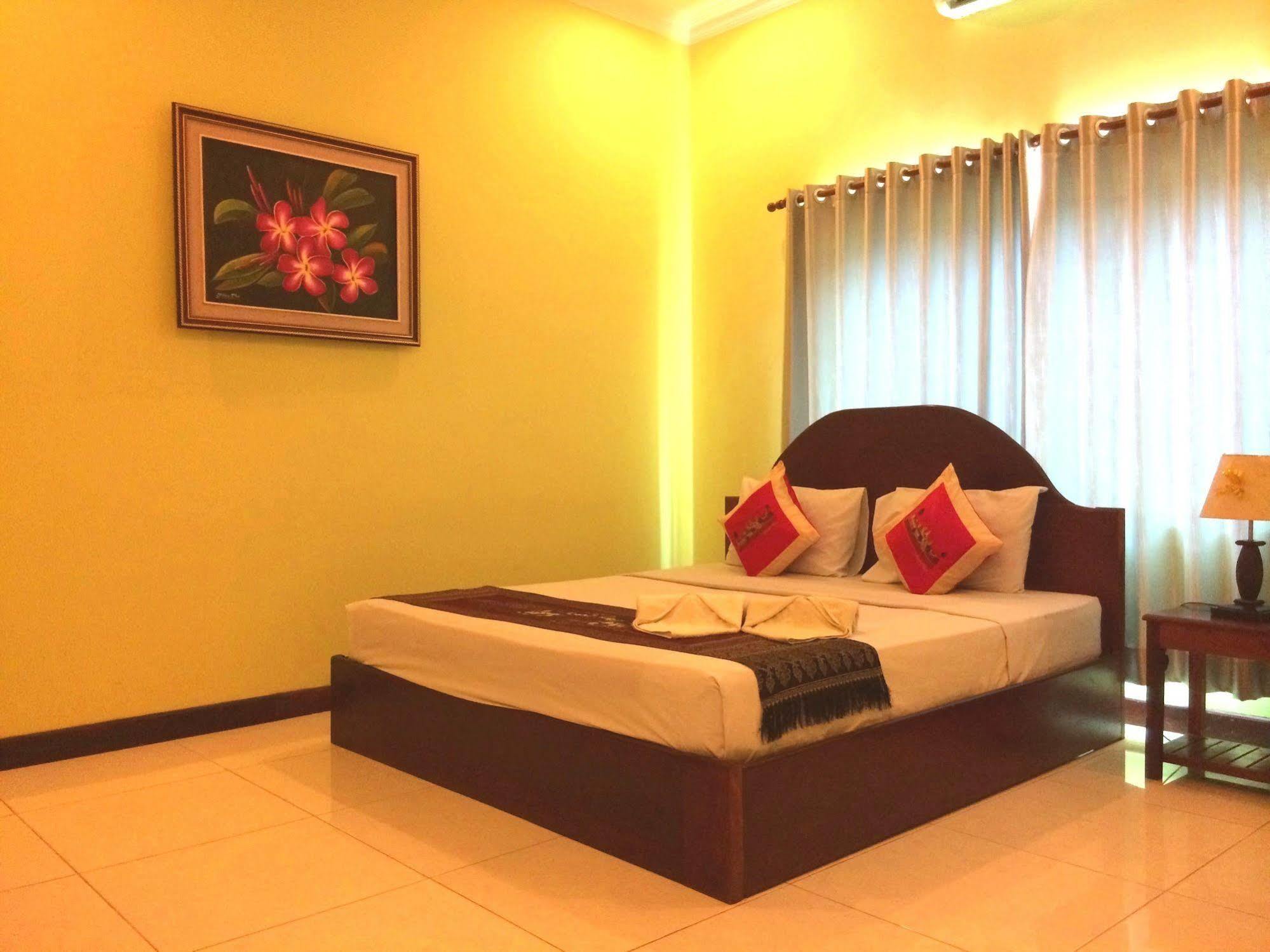 Side Walk Hotel Siem Reap Ngoại thất bức ảnh