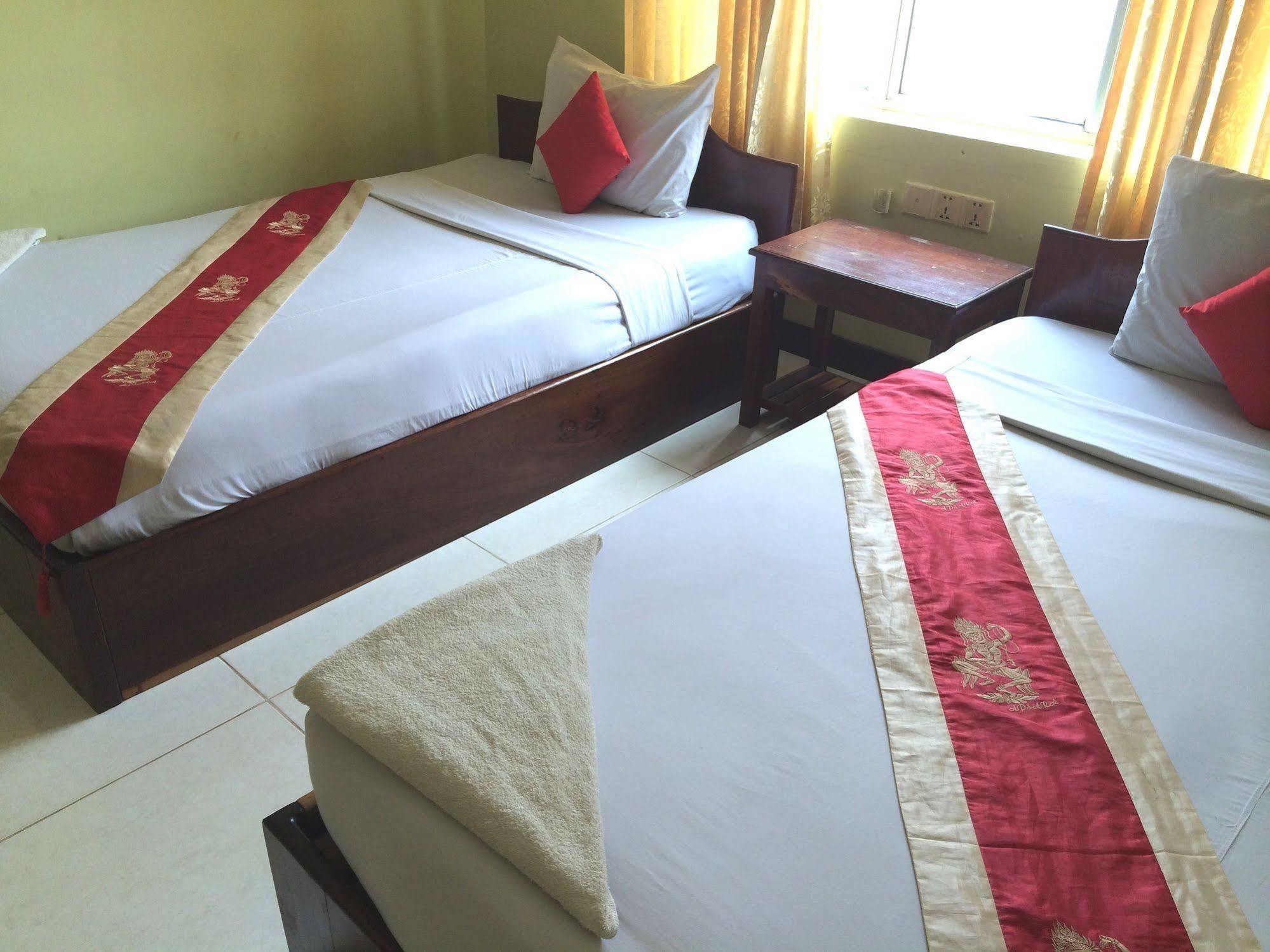 Side Walk Hotel Siem Reap Ngoại thất bức ảnh