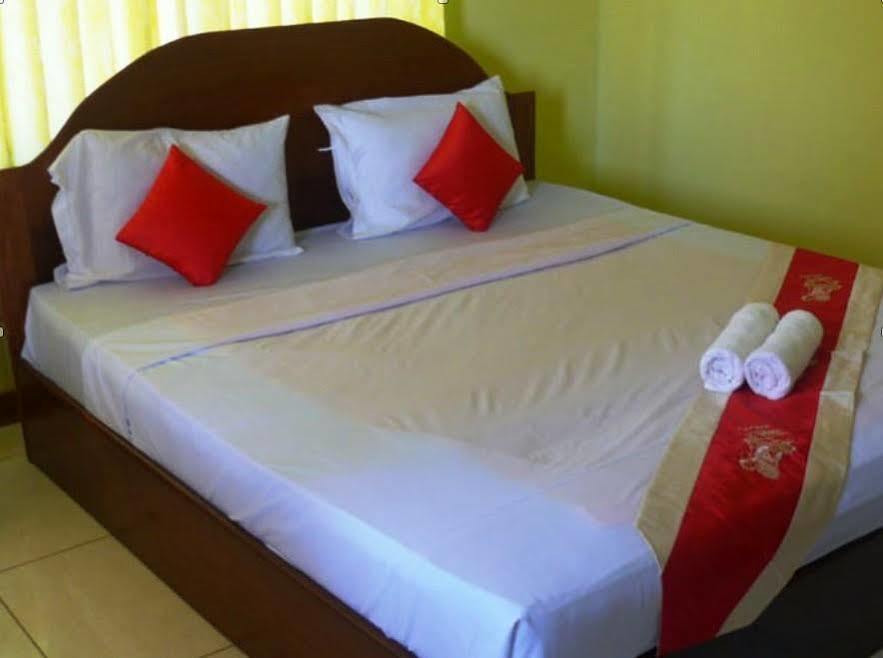Side Walk Hotel Siem Reap Ngoại thất bức ảnh