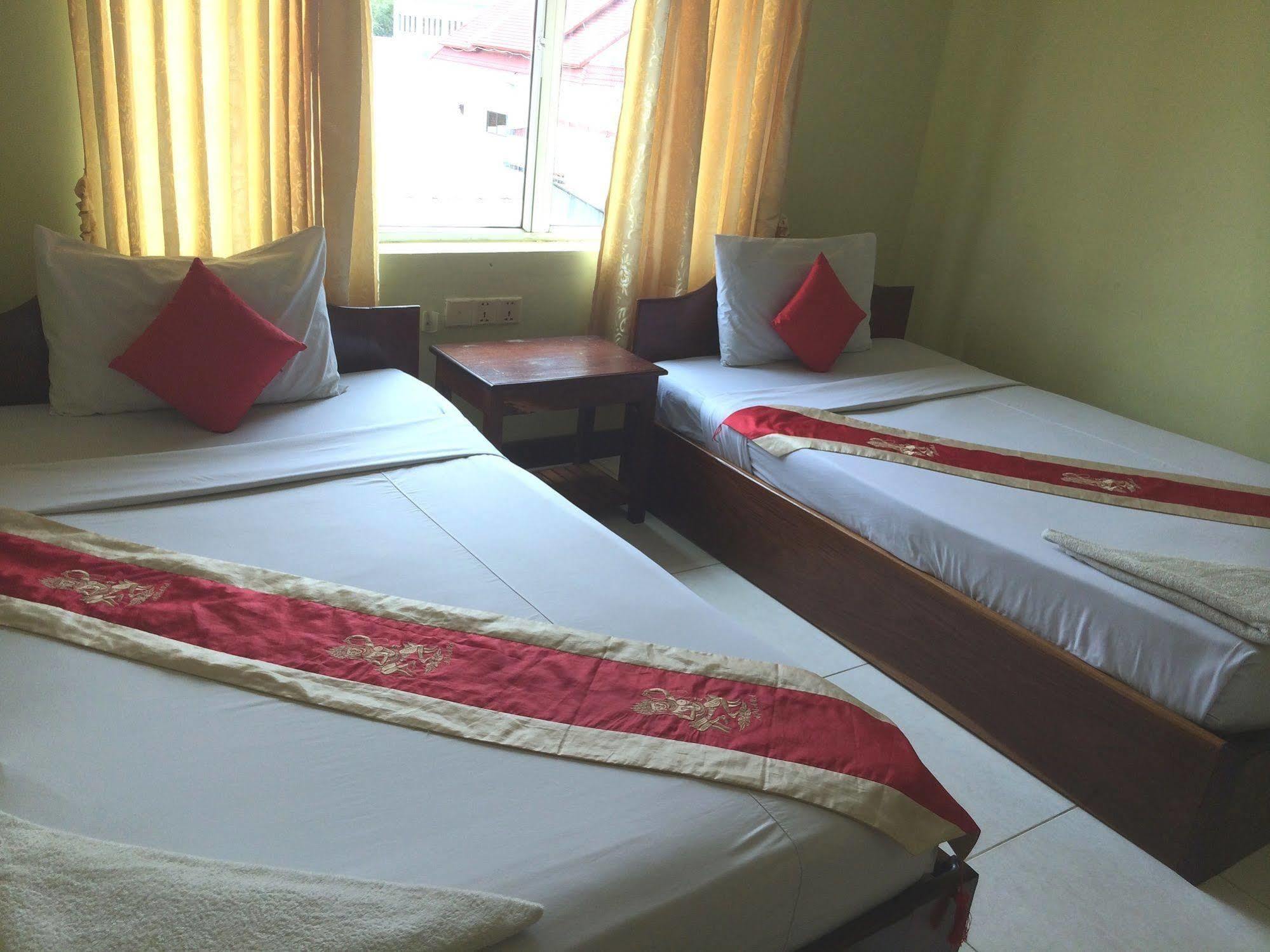 Side Walk Hotel Siem Reap Ngoại thất bức ảnh