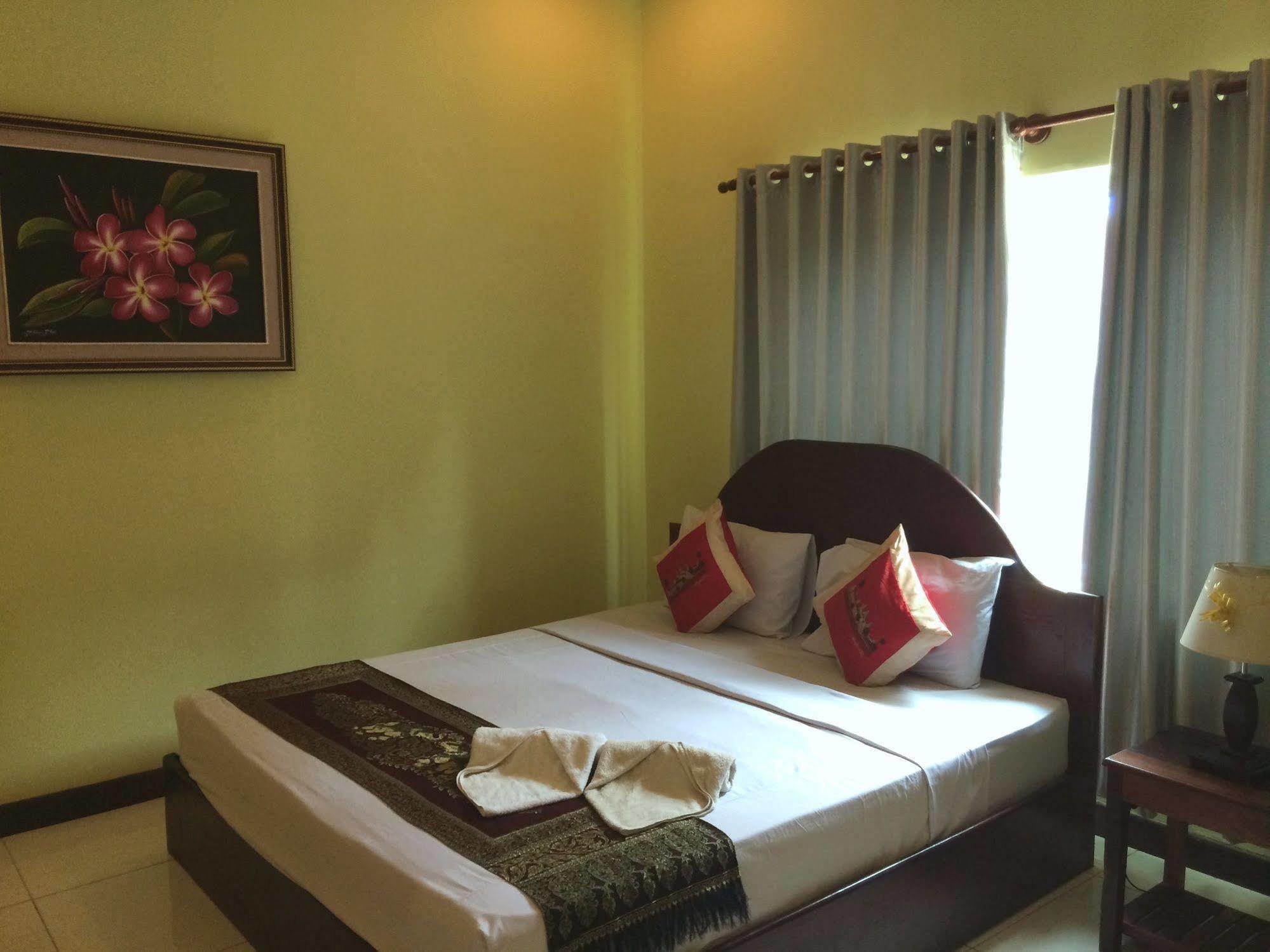Side Walk Hotel Siem Reap Ngoại thất bức ảnh